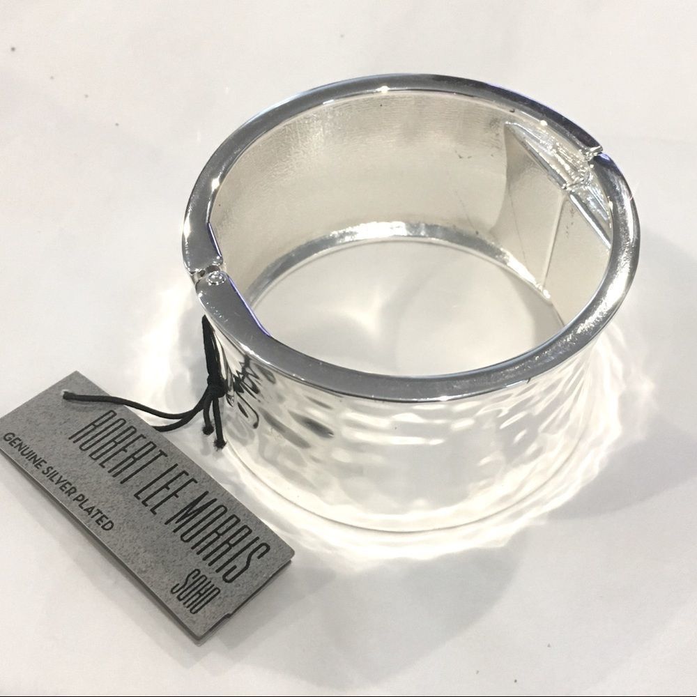 RLM Soho Hammered Silver Hinged Wide Bangle - Picture 13 of 13